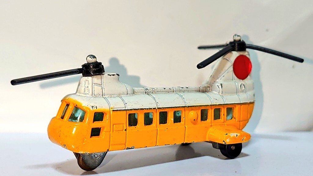 【希少‼︎】トミカ　NO.19川崎バートル　日本製　スーパーギフト トミカ 19 川崎 バートル KV-107Ⅱ 箱なし 日本製(トミカ)｜売買