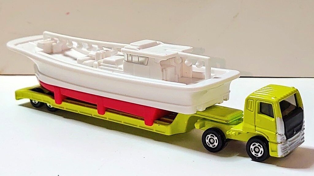 トミカno 150 三菱ふそう スーパーグレート 漁船輸送車 トミカ 写真館n 22