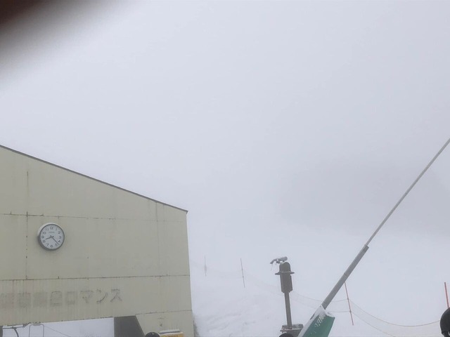 3745FB75-B32A-47B0-B750-E30D45A33C2D