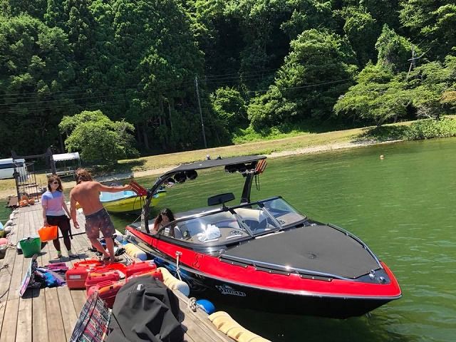 36331355_1763983620351656_4873110429942939648_n