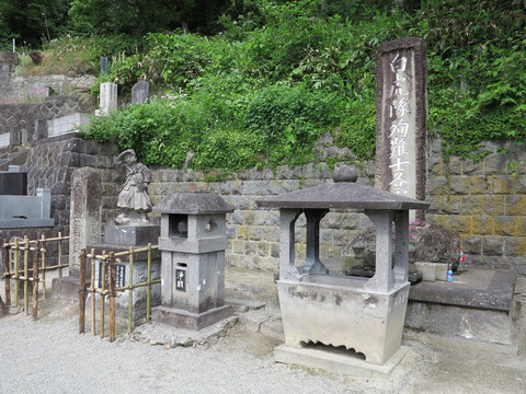 飯盛山-白虎隊士自刃の地2012_0607_143026