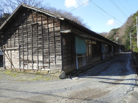 長屋1