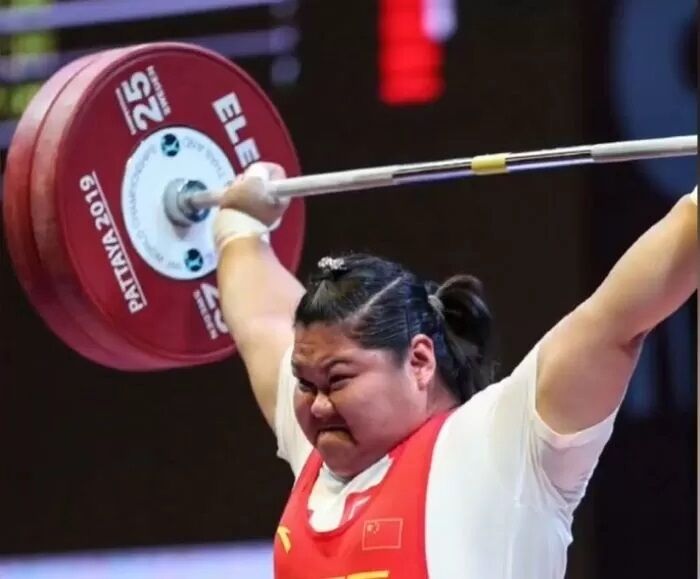 リーウェンウェン（李雯雯）