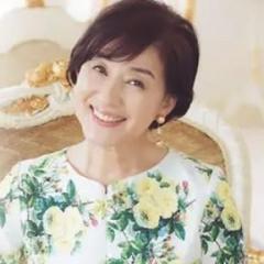 NYから緊急帰国の松居一代、隔離ホテルの不満連投 「狭すぎ」「弁当はご遠慮しました」