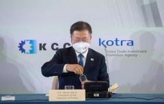 文在寅の“大逆走”で、韓国経済を襲う「株価暴落、破産ラッシュ、倒産爆増」の血みどろ地獄…!