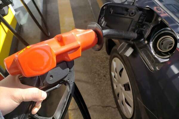 ガソリン価格が上昇した理由