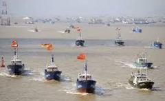中国遠洋漁船団 西アフリカで乱獲