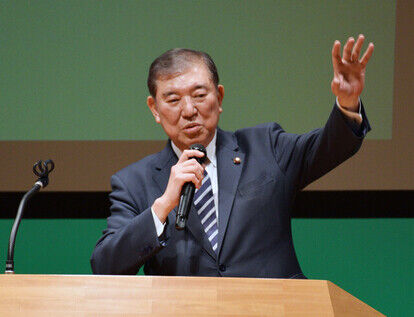 共同通信の「誰が次期総理にふさわしいか」という質問で、1位になった自民党の石破 茂氏（25.7％）。2位は小泉進次郎氏（15.9％）、3位は河野太郎氏（13.2％）