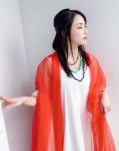 平祐奈、神々しすぎる白袴に「激かわ過ぎる！」