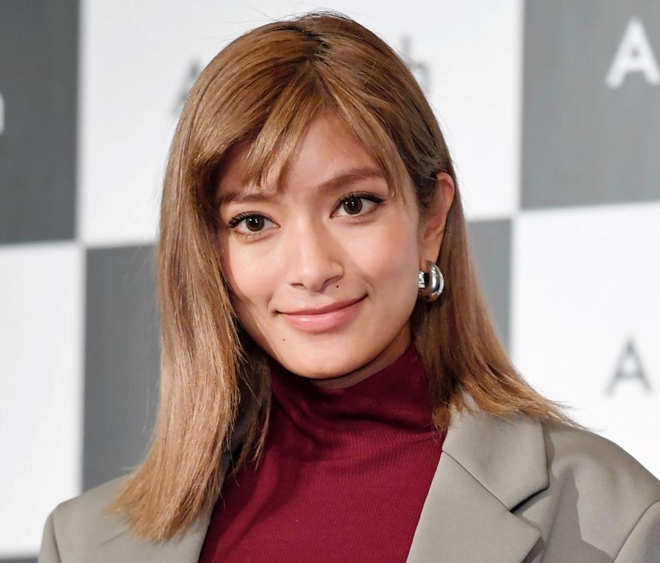 【芸能】ローラ、渡米したフワちゃんとツーショット　挑戦する姿勢に「とってもかっこいい！！」