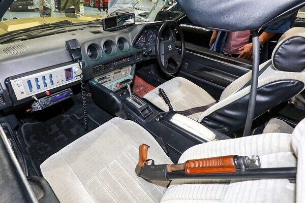 『西部警察』のスーパーZをフルレプリカ