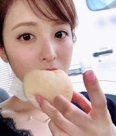 久慈暁子、上手すぎる油彩塗り絵に販売希望の声が殺到？