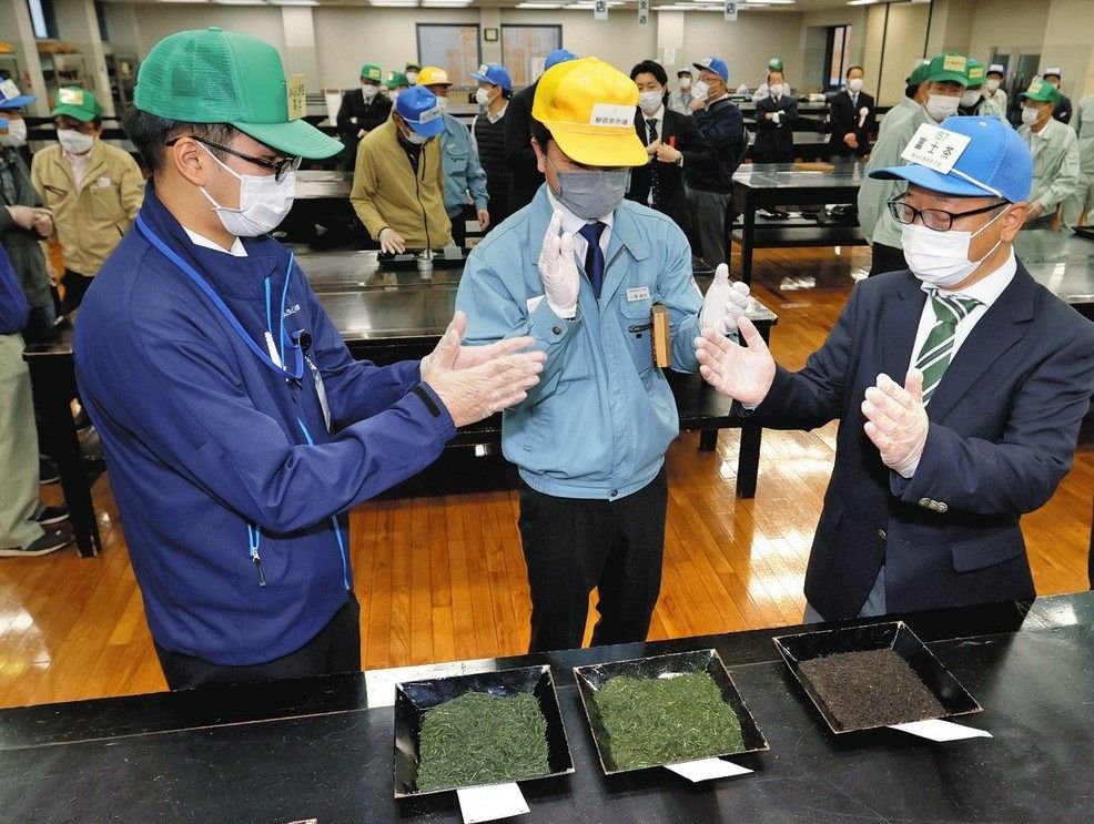 高級茶葉「高嶺の香」が１キロ１１１万１１１１円で取引される