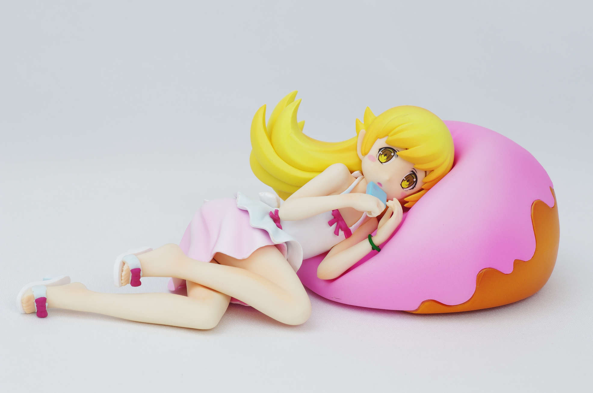 物語シリーズ 忍野忍 ドーナツクッションフィギュア レビュー