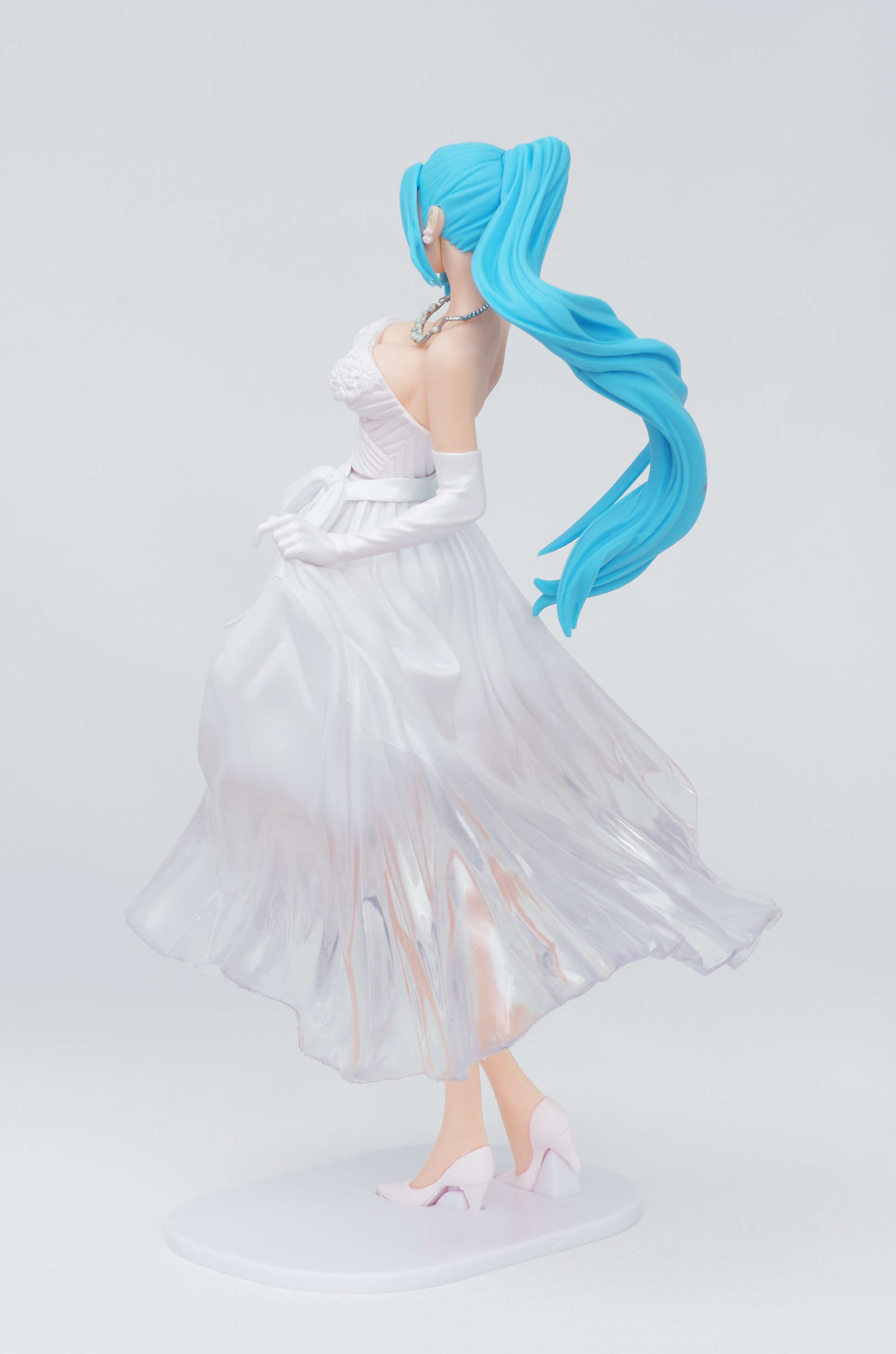 LADY EDGE WEDDING ワンピース ネフェルタリ・ビビ Aカラー Amazon.co.jp: バンプレスト ワンピース LADY EDGE：WEDDING