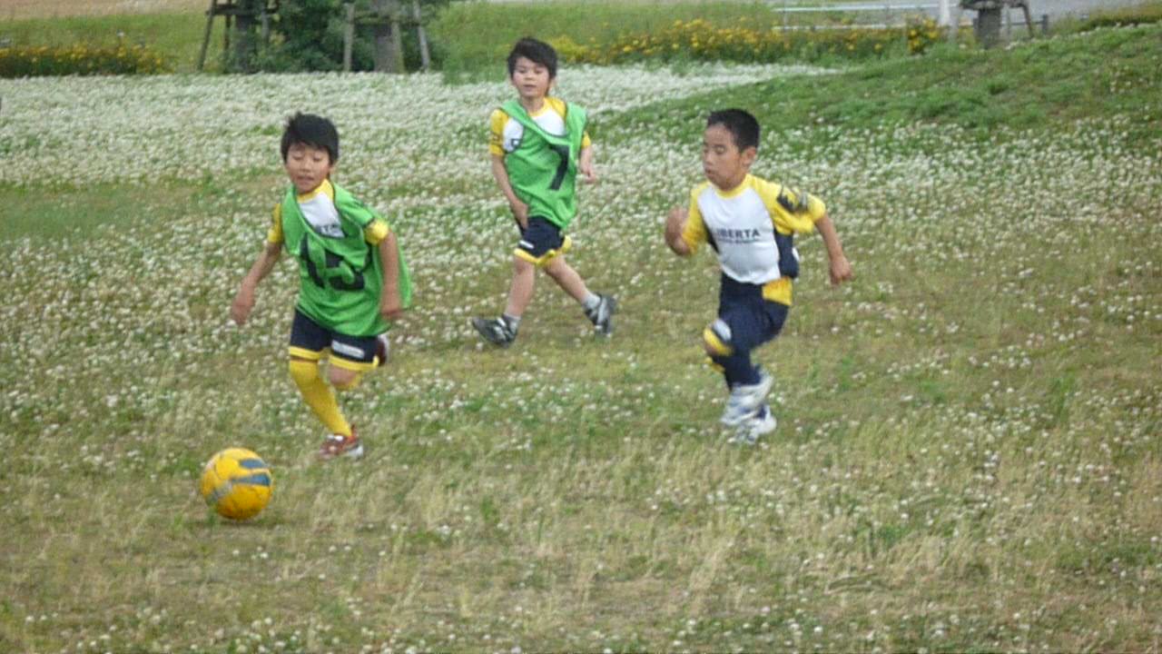 リベルタサッカースクール10 6 7 Hayato 7歳 Sara 5歳 の成長ブログ