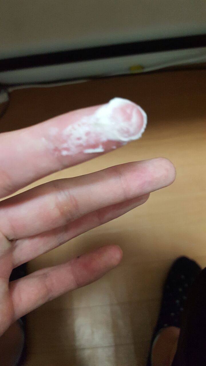 今日のワックスはこれ Uevo ウェーボ 黄色 ハードワックス 毎日投稿 シリューブログ 今日のワックスはこれ Uevo ウェーボ 黄色 ハードワックス 毎日投稿 シリューブログ