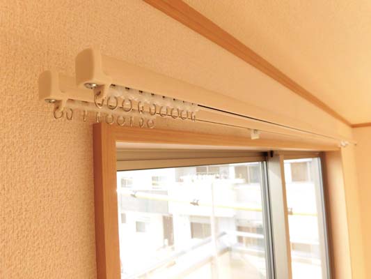 大府市 カーテンレールの取付 ｈ ｃｏｒｐのブログ