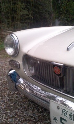 夕方から ｍｇミジェットのラジエターグリルに オーバークール対策の為に ｍ２的な毎日