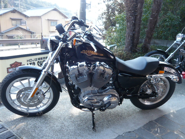 '10��883L
