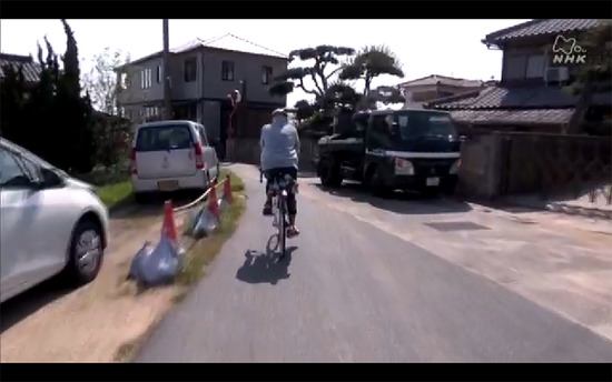 まさかのバキュームカー!