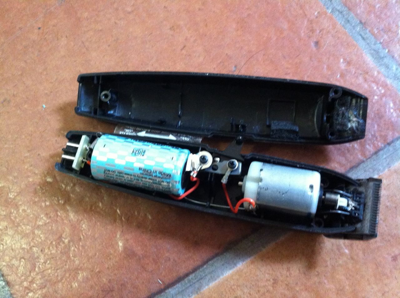 WAHLコードレストリマー8900 : カフェアのblog Hair Dressing cafea