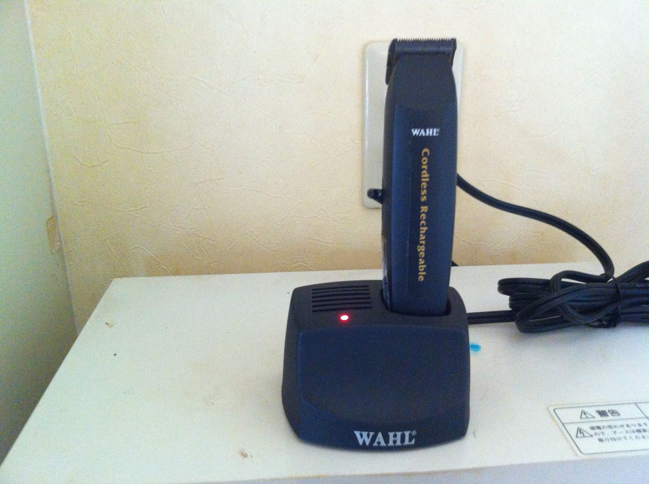 WAHL コードレス充電式トリマー 8900 WAHL コードレス充電式トリマー 8900 - メルカリ