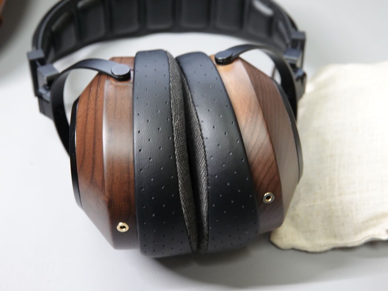 SIVGA SV023のレビュー 寒色傾向の解像度の高い音がとても聴い SIVGA SV023のレビュー 寒色傾向の解像度の高い音がとても聴い