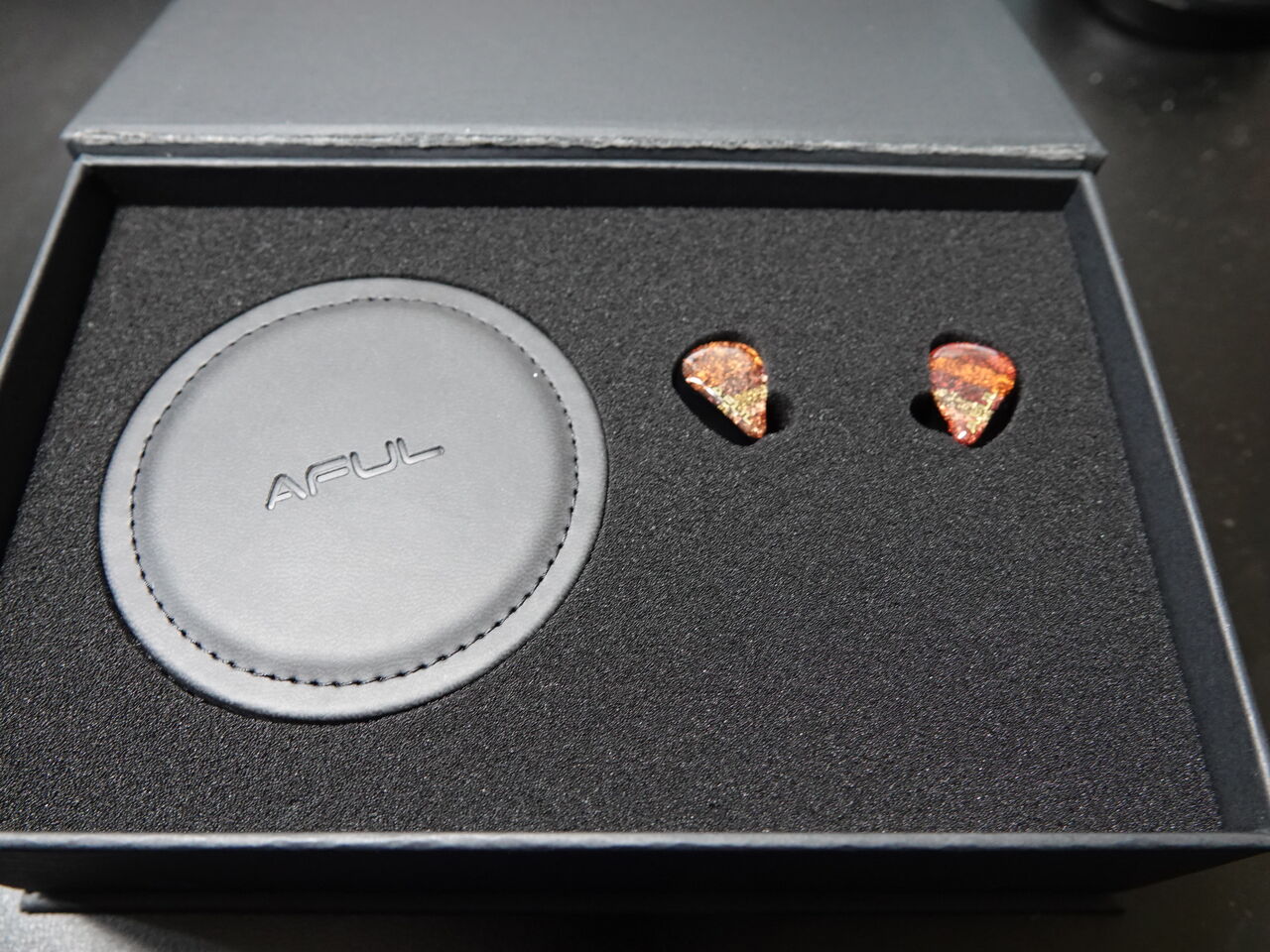 AFUL Performer8のレビュー 解像度が高く明瞭でありながら、音の AFUL Performer8のレビュー 解像度が高く明瞭でありながら、音の
