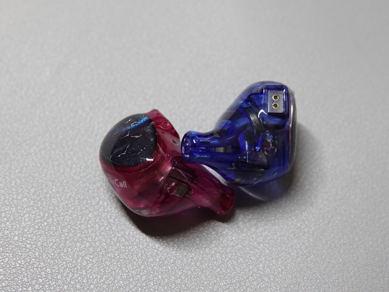 Kinera Celest PhoenixCall イヤホン/Y30663-Q2 Kinera Celest PhoenixCallのレビュー 開き直ったような荒々しい音が