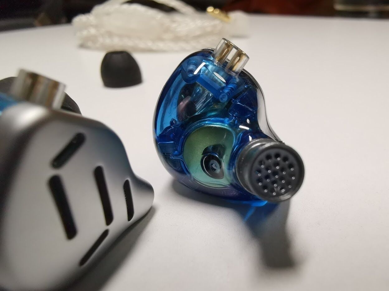 KZ ZAXのレビュー〈PR〉 : メタラーのヘッドホンブログ