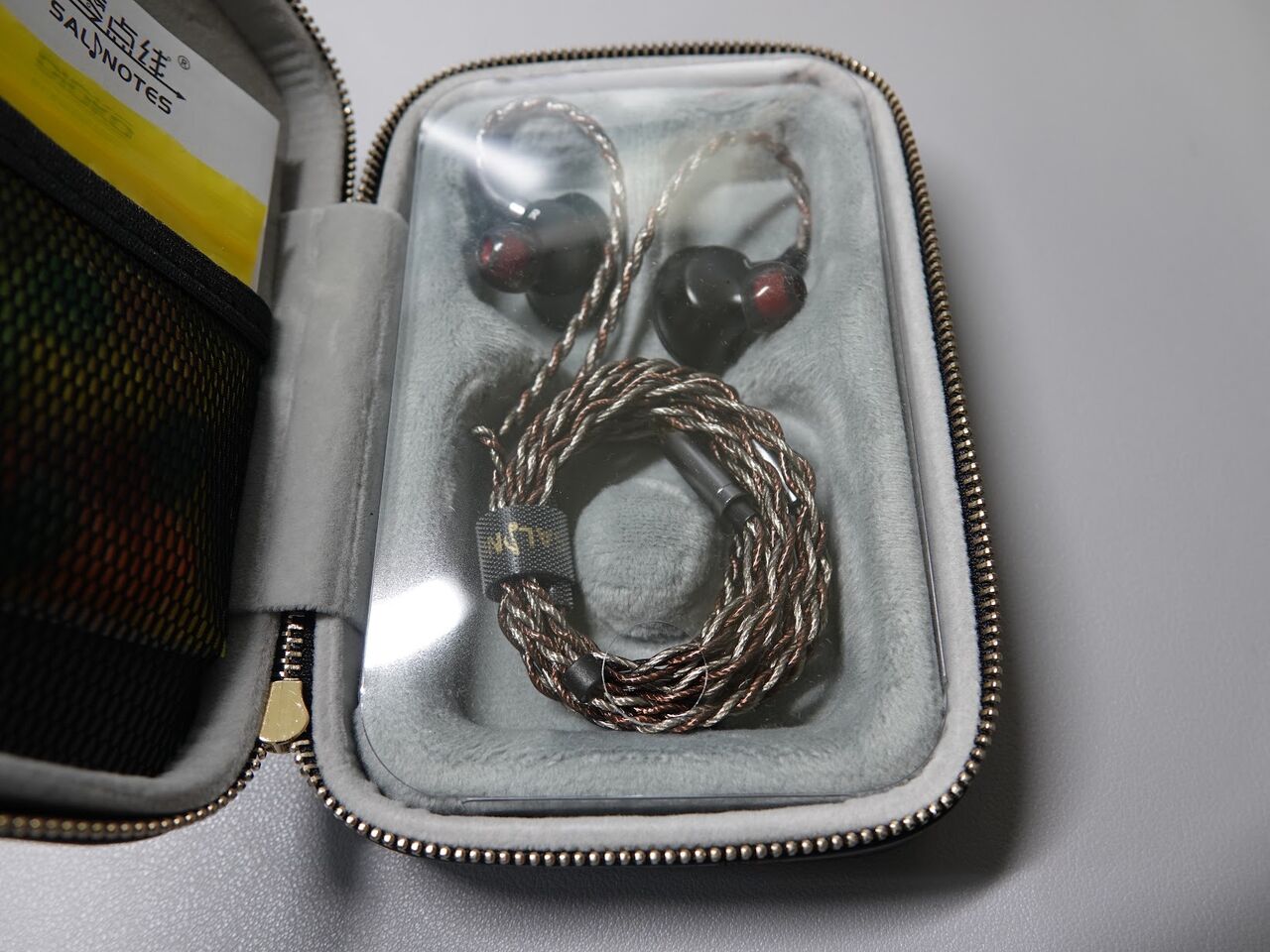 7HZ x Crinacle Salnotes Diokoのレビュー〈PR〉 : メタラーの