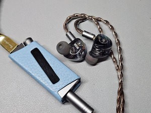 HUdWdkD3TI-squHBf1ztWg