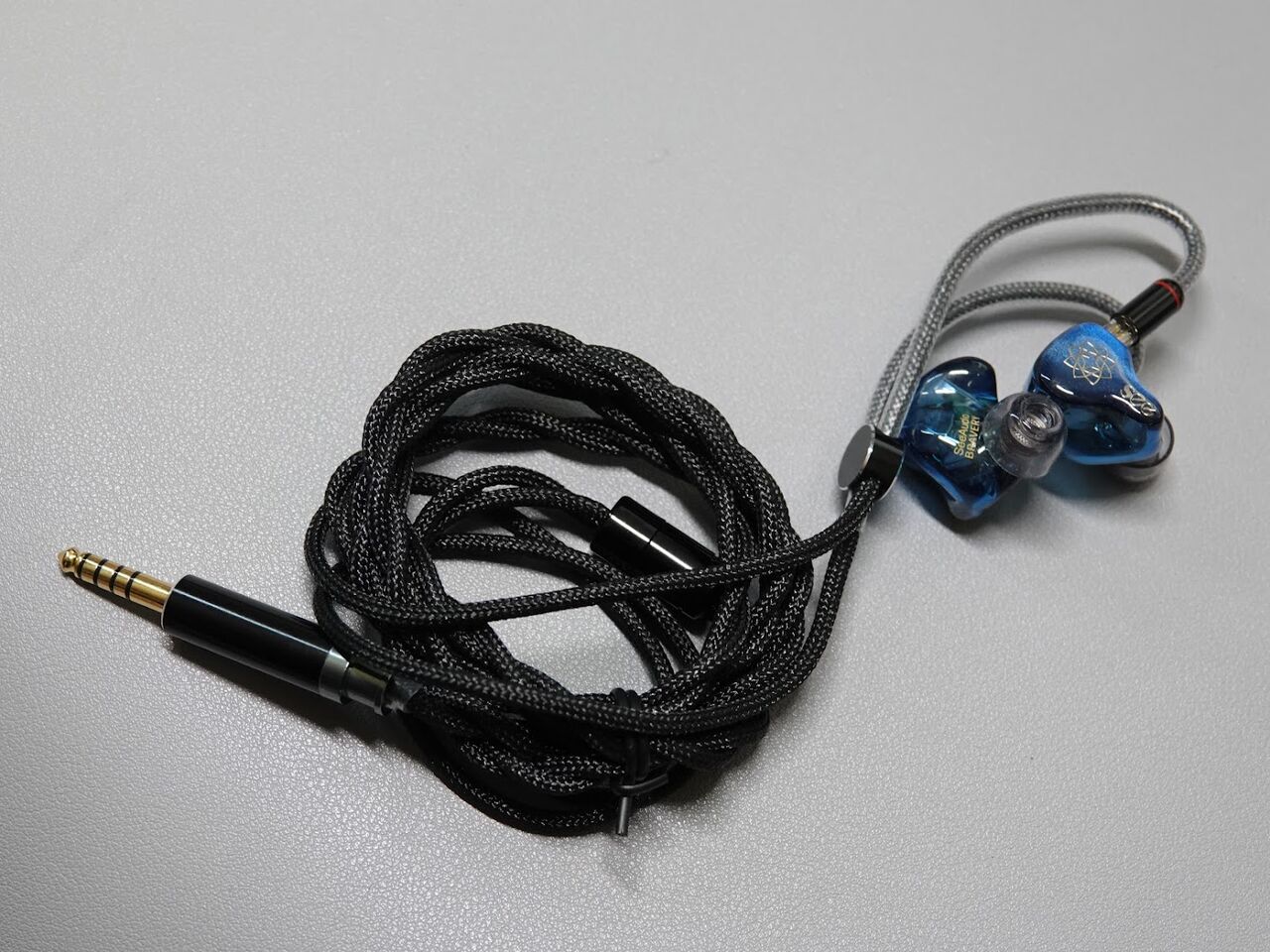 SeeAudio Bravery AE Limited Edition 音は良いよ、Braveryだ SeeAudio Bravery AE Limited Edition 音は良いよ、Braveryだ