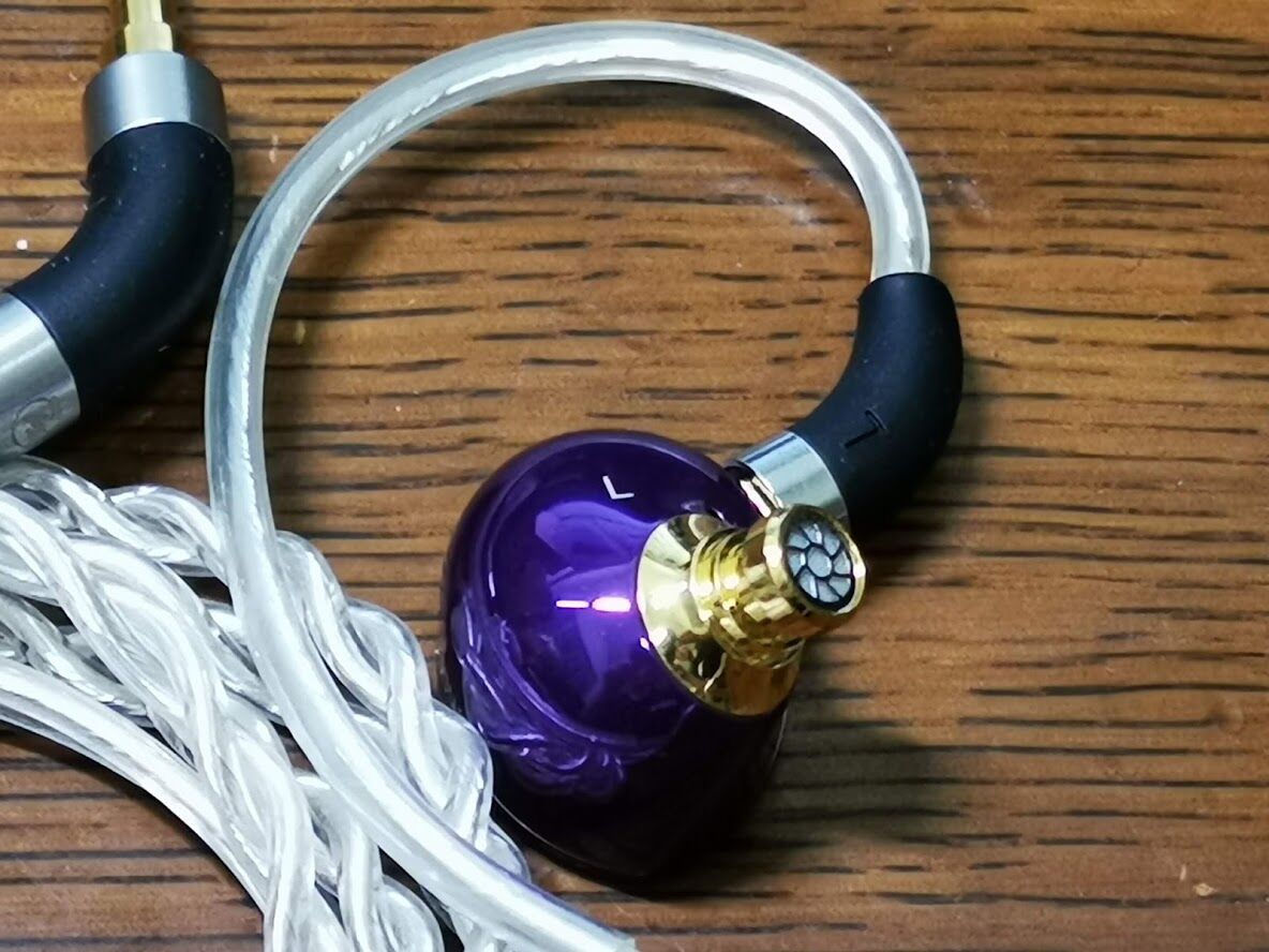 7HZ i99のレビュー〈PR〉 : メタラーのヘッドホンブログ