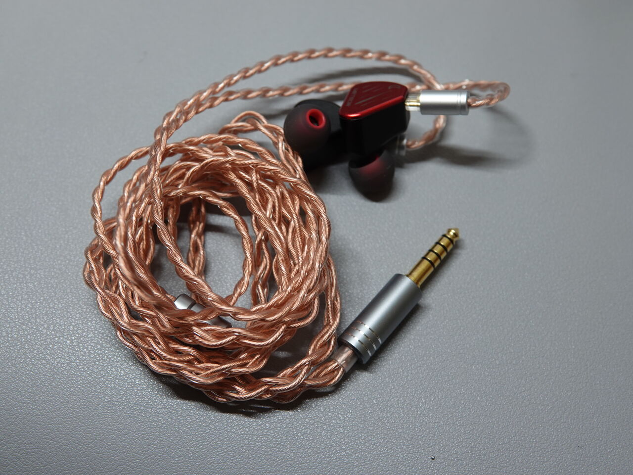 Symphonium audio Meteorのレビュー なるほどMASSIVE Sound Symphonium audio Meteorのレビュー なるほどMASSIVE Sound