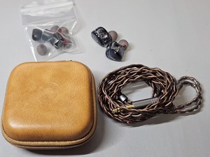 ILKWVcHyTUa5dWq6HU0inA