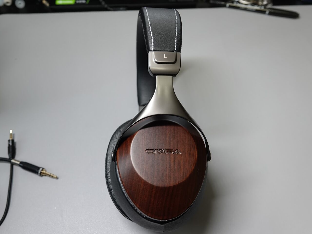 SIVGA SV021 ブラック SIVGA SV021 木製ハウジング 密閉型 有線 オーバーイヤー