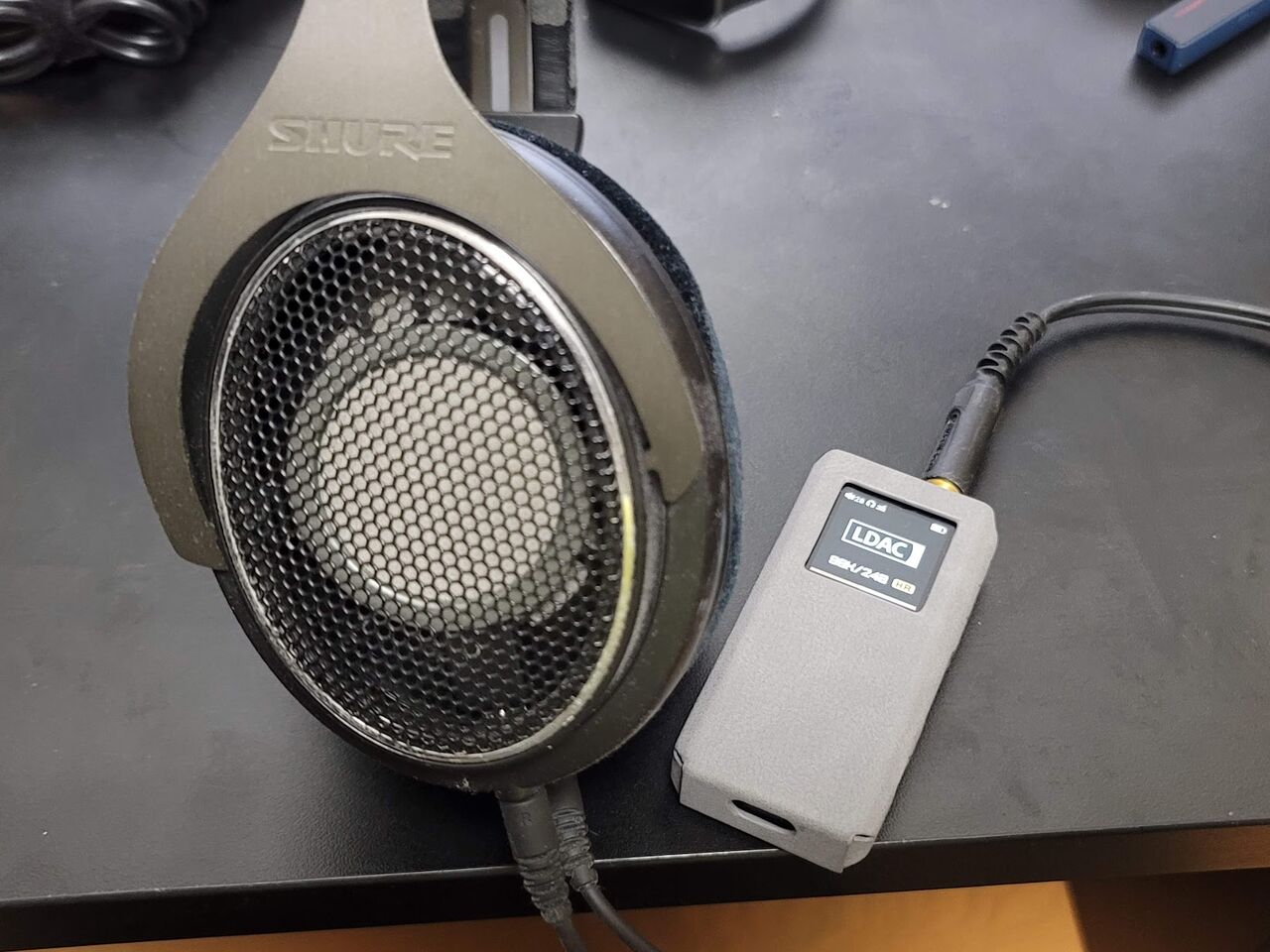 DENON D5200 ヘッドホン + FiiO BTR7 DENON D5200 ヘッドホン + FiiO BTR7 - メルカリ