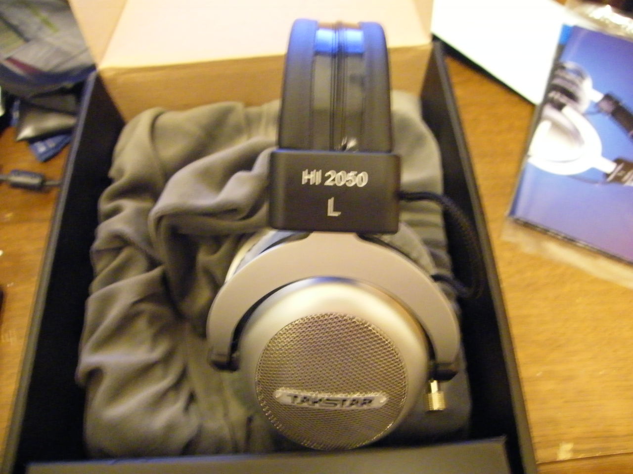 takstar HI-2050のレビュー : メタラーのヘッドホンブログ