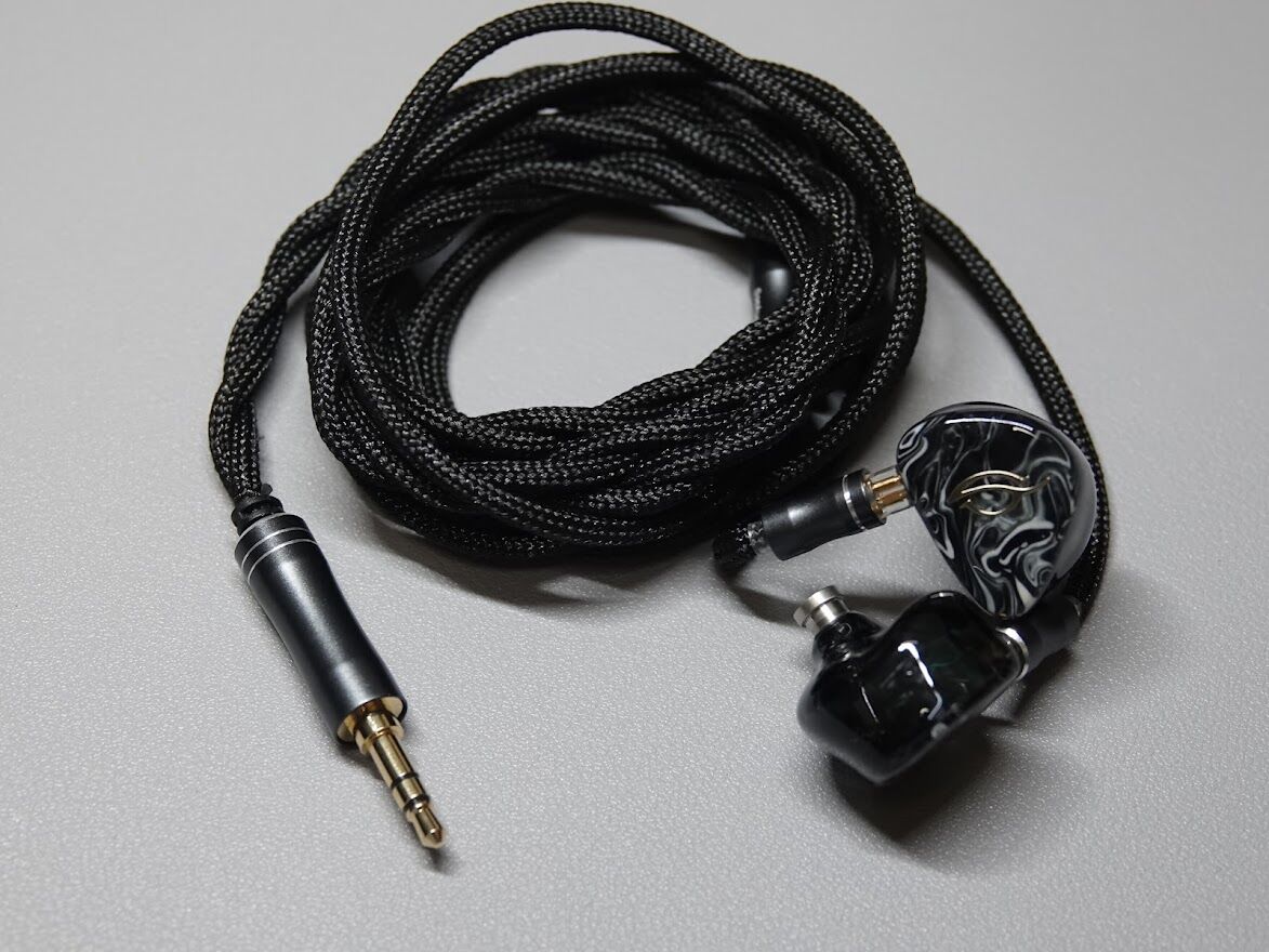 See Audio Braveryのレビュー 非常に上手くまとめられた、クセの See Audio Braveryのレビュー 非常に上手くまとめられた、クセの