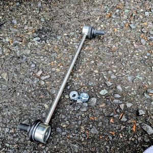 エブリィ用の新品スタビライザーリンク