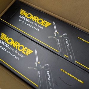エブリィ用のモンロー社製フロントショック到着