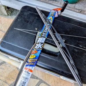 エブリィ・フロントガラスワイパー新品交換