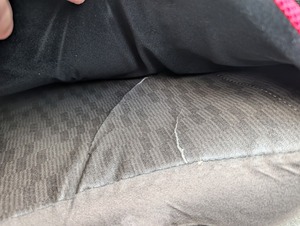 エブリィDA17Vの5年で破れたドライバーシート