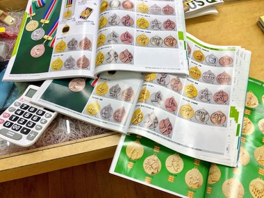 激安!メダル・トロフィ・優勝カップ