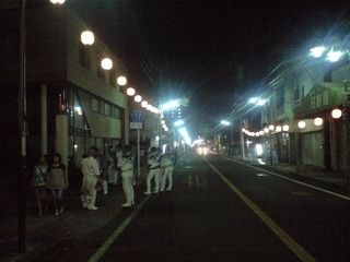 神輿パレードの後の静けさ