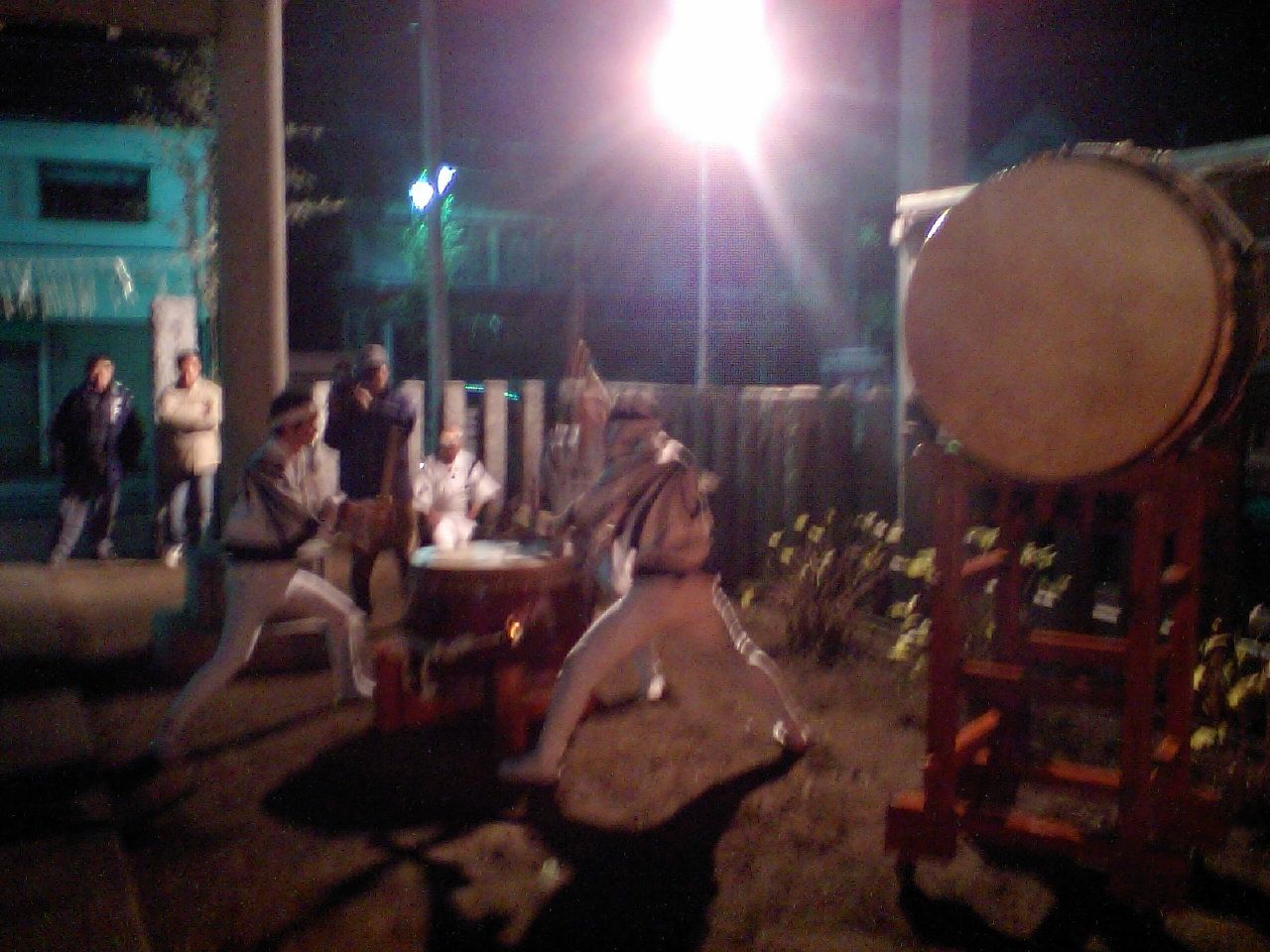 和太鼓で盛り上がる2009年年明け