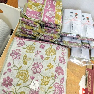 ジャガード織りハンカチタオル