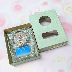 ゴルフコンペの優勝の証|クリスタル楯